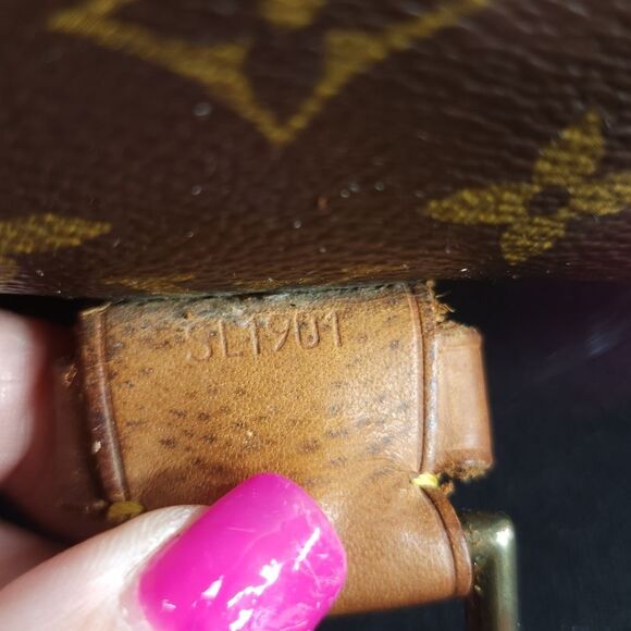 Authentic Louis Vuitton Monogram Beverly 41 2-Way Bag - Picture 17 of 17